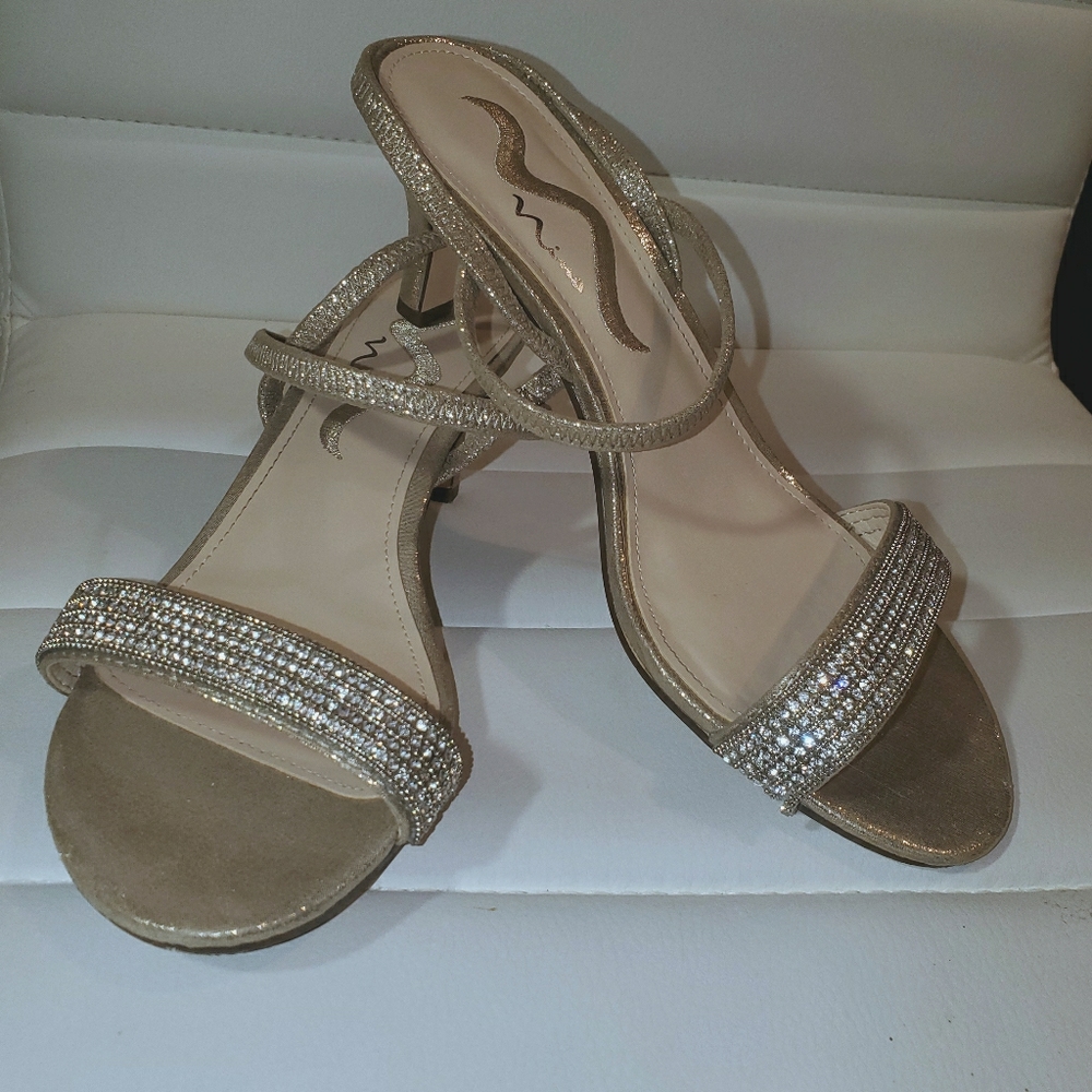 DSW heel